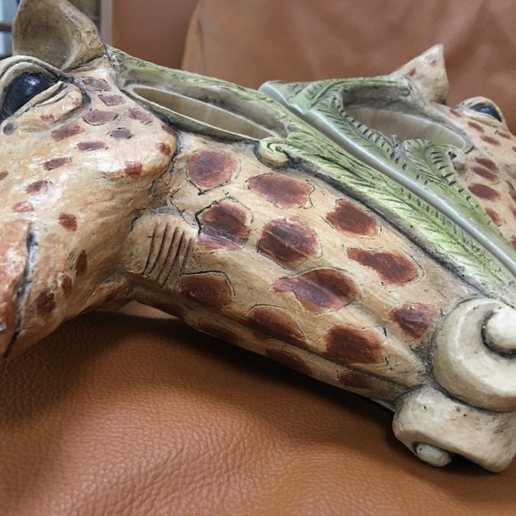 SALE! FABULOUS Giraffe Drapery Curtain Wall Brackets - Picture 9 of 10